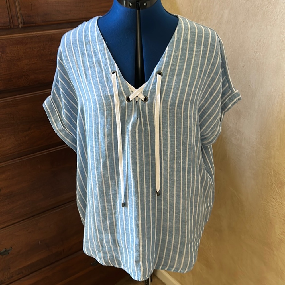 Rails blue striped chambray popover blouse with white ties.